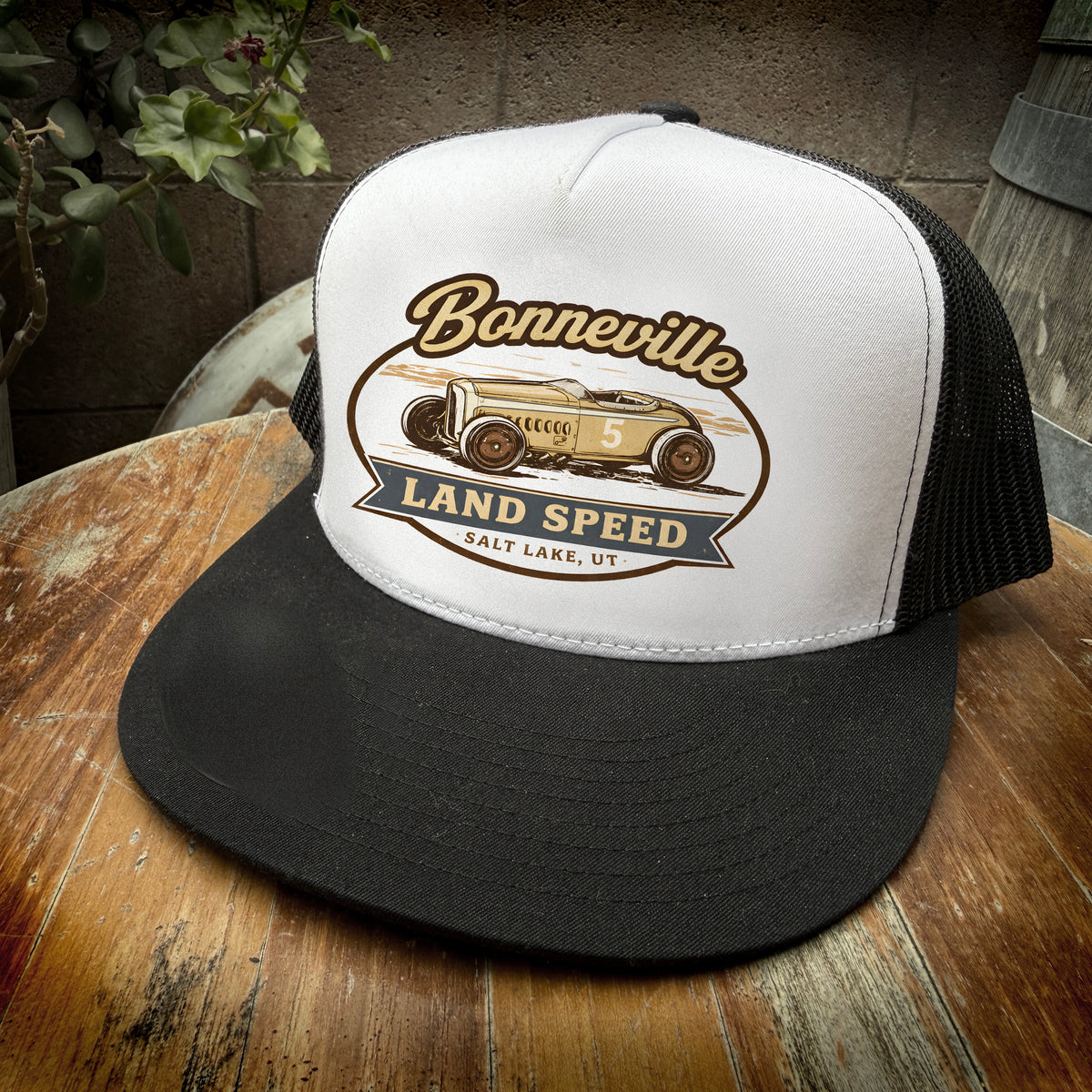 Bonneville Landspeed, trucker style white/ black